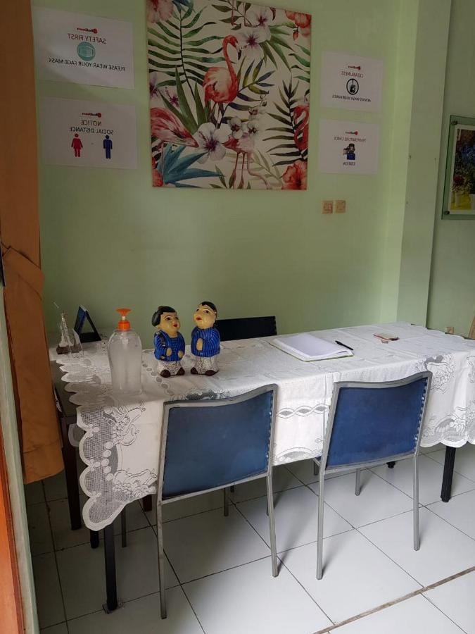 Embe Pitoe Syariah Gejayan Mitra Reddoorz Pakualaman Exterior foto
