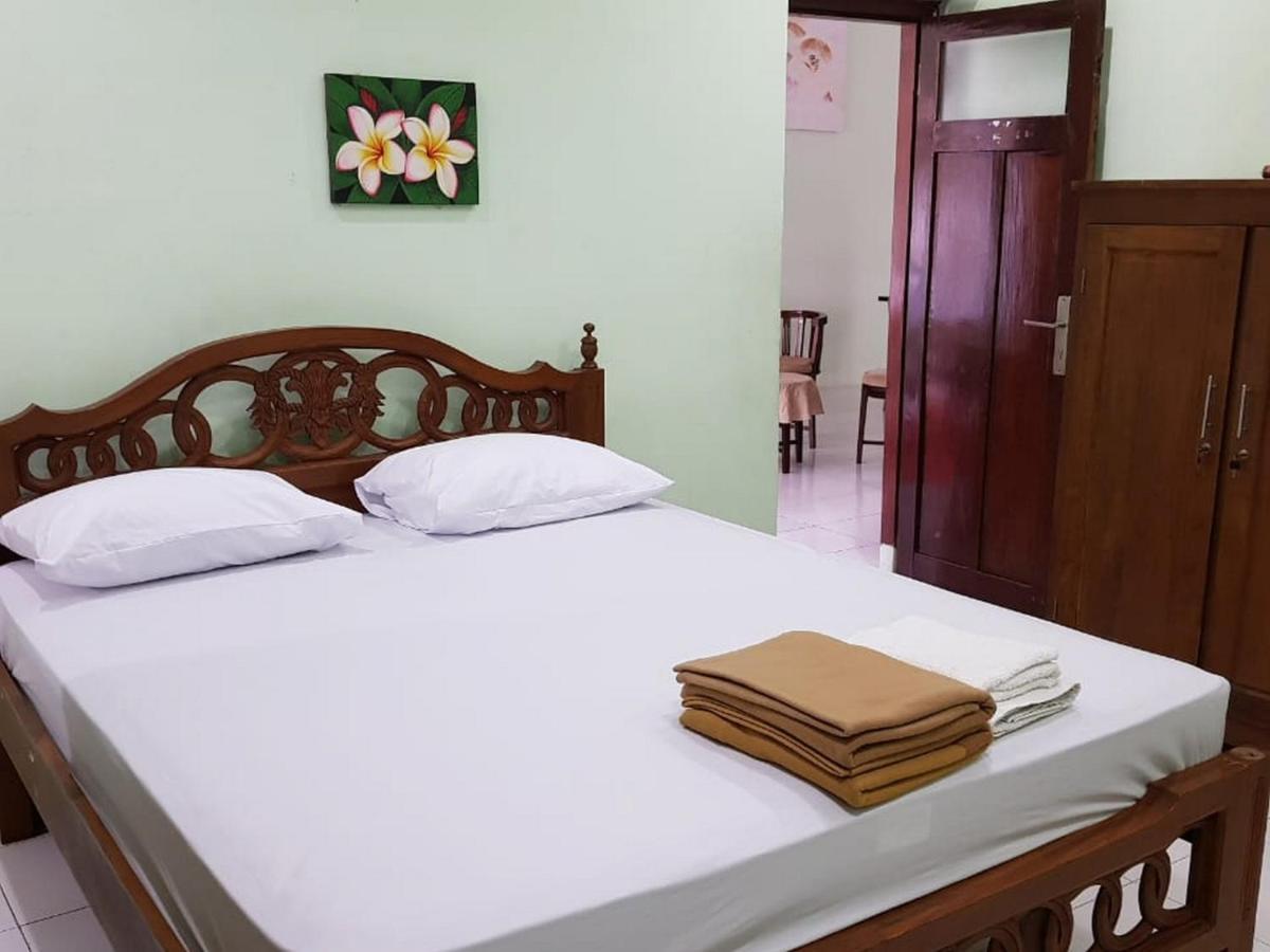 Embe Pitoe Syariah Gejayan Mitra Reddoorz Pakualaman Exterior foto